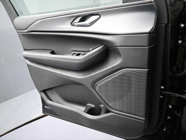 new 2025 Jeep Grand Cherokee car, priced at $43,284