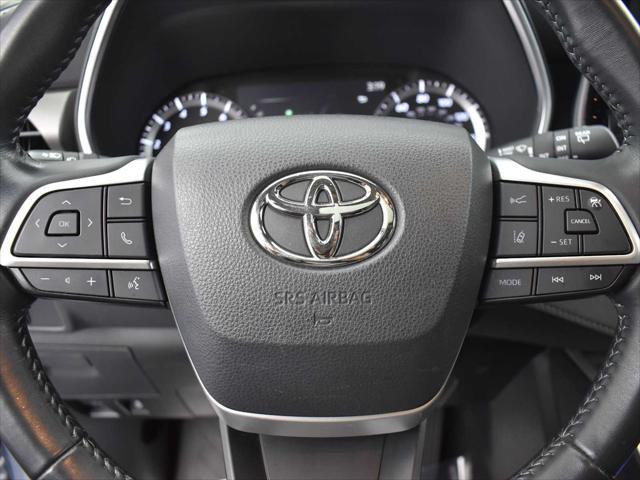 used 2022 Toyota Highlander car, priced at $36,995