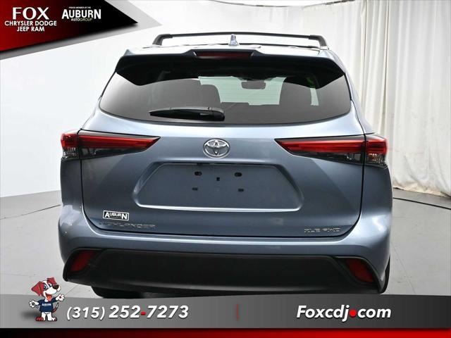 used 2022 Toyota Highlander car, priced at $36,995