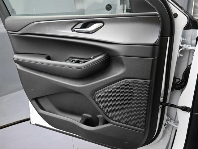 new 2025 Jeep Grand Cherokee L car, priced at $48,490