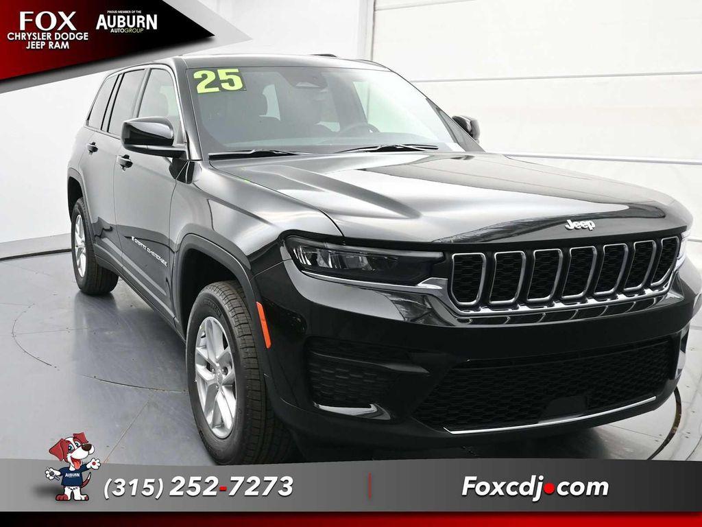 new 2025 Jeep Grand Cherokee car, priced at $43,409