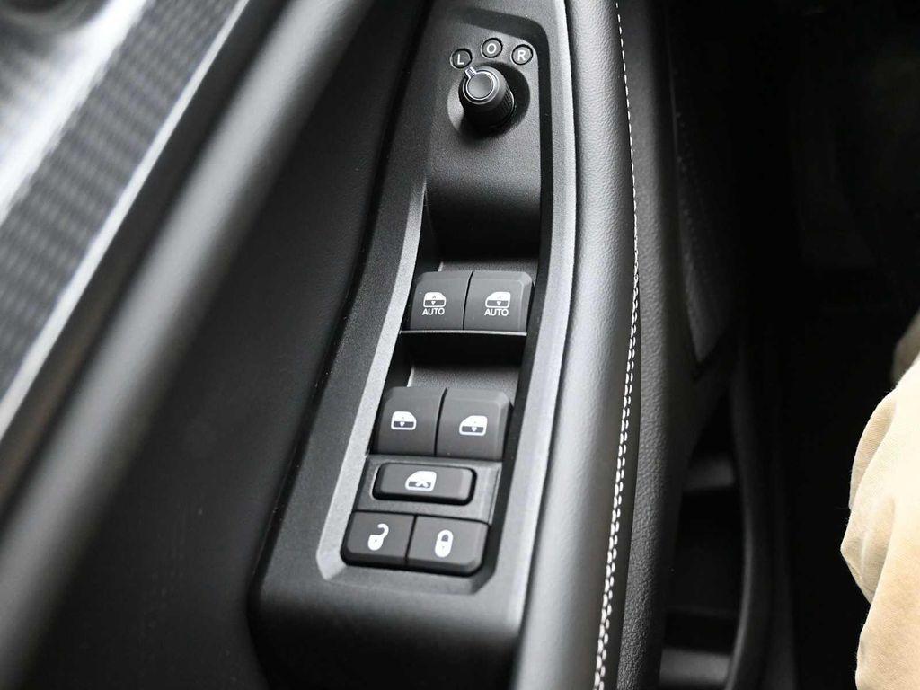 new 2025 Jeep Grand Cherokee car, priced at $43,409