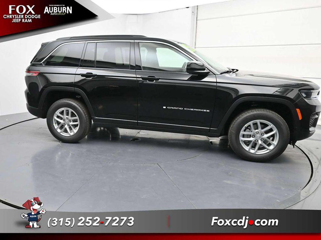 new 2025 Jeep Grand Cherokee car, priced at $43,409