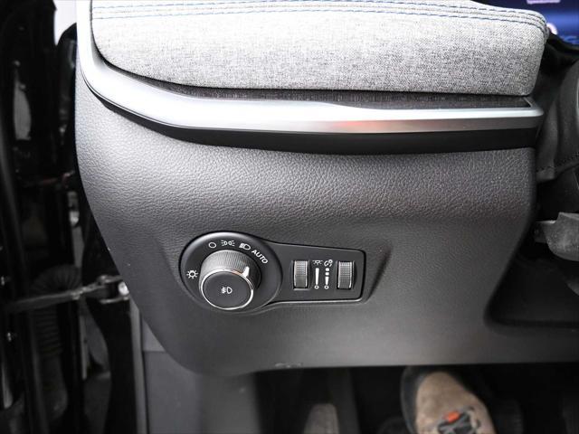 used 2022 Jeep Compass car, priced at $24,995