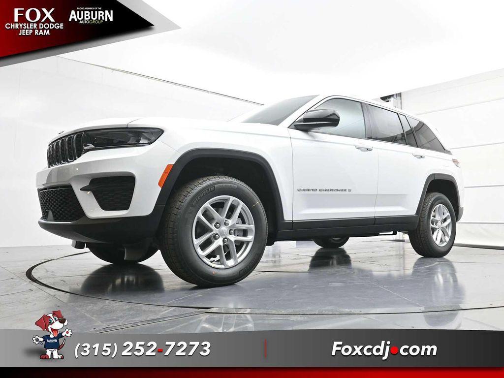 new 2025 Jeep Grand Cherokee car, priced at $42,873