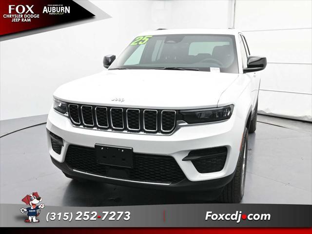 new 2025 Jeep Grand Cherokee car, priced at $43,575