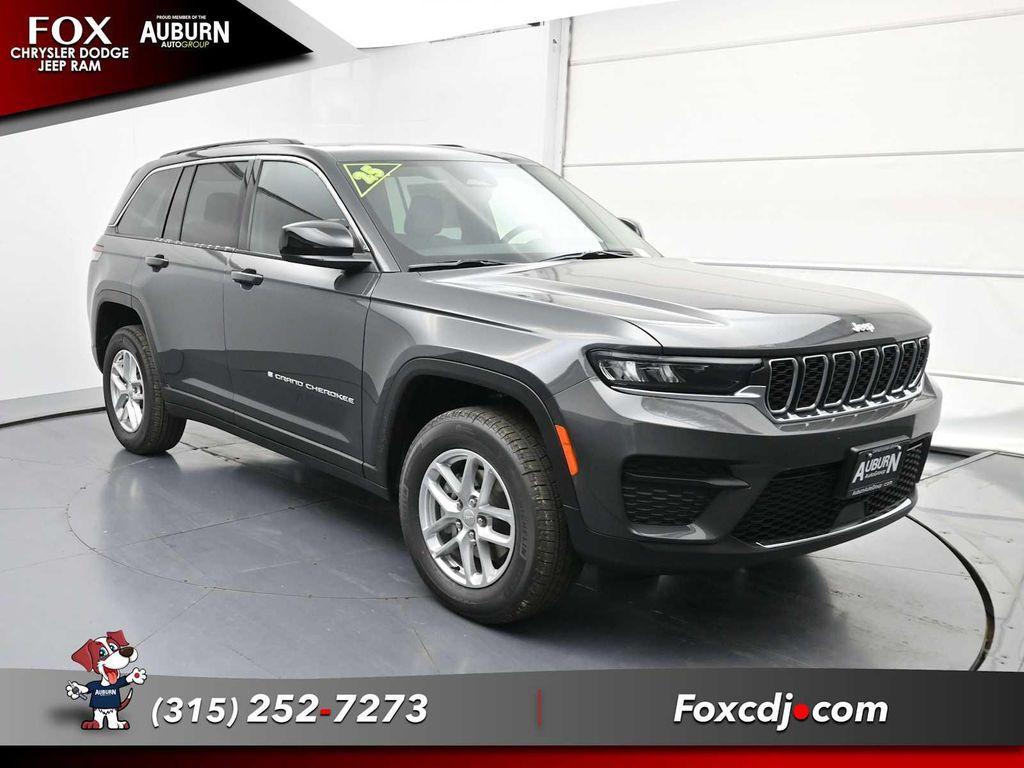 new 2025 Jeep Grand Cherokee car, priced at $44,180