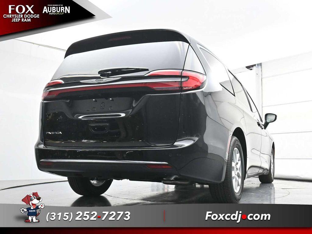 new 2026 Chrysler Pacifica car, priced at $45,299