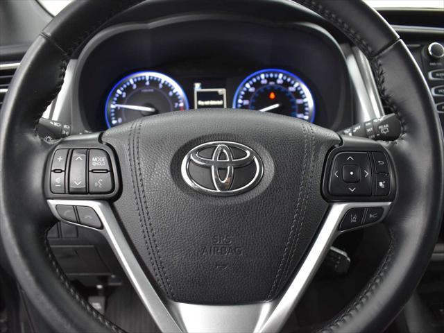 used 2019 Toyota Highlander car, priced at $23,995