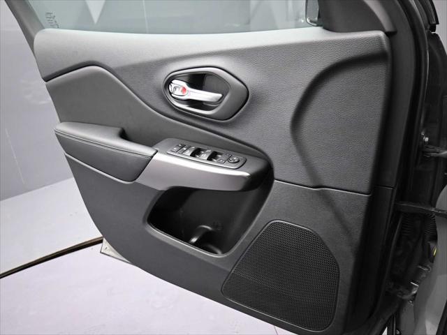 used 2022 Jeep Cherokee car, priced at $24,995