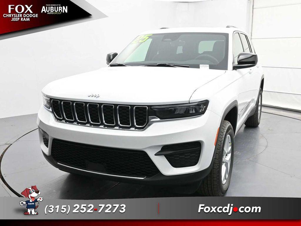 new 2025 Jeep Grand Cherokee car, priced at $42,873