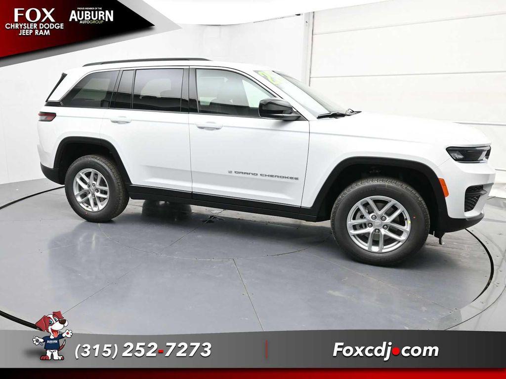new 2025 Jeep Grand Cherokee car, priced at $42,873