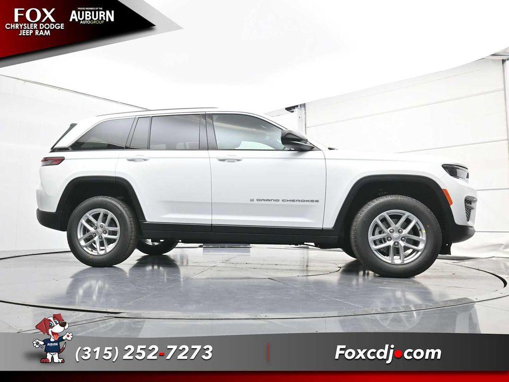 new 2025 Jeep Grand Cherokee car, priced at $42,873