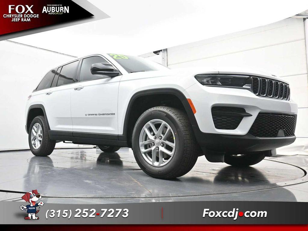 new 2025 Jeep Grand Cherokee car, priced at $42,873