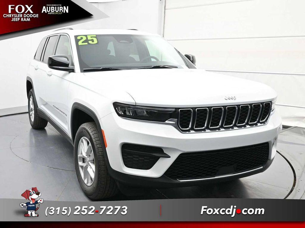 new 2025 Jeep Grand Cherokee car, priced at $42,873