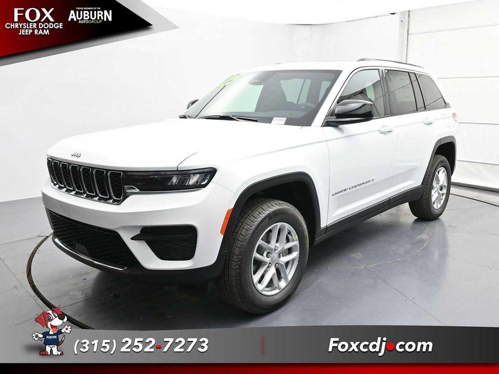 new 2025 Jeep Grand Cherokee car, priced at $42,873