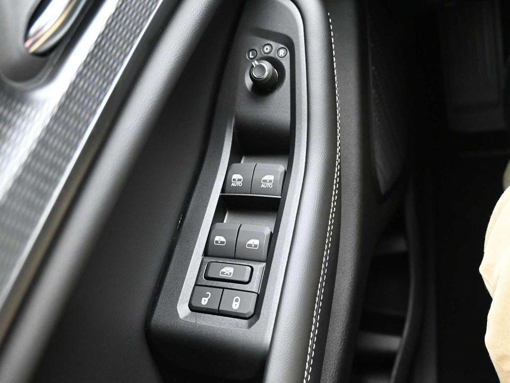 new 2025 Jeep Grand Cherokee car, priced at $42,873