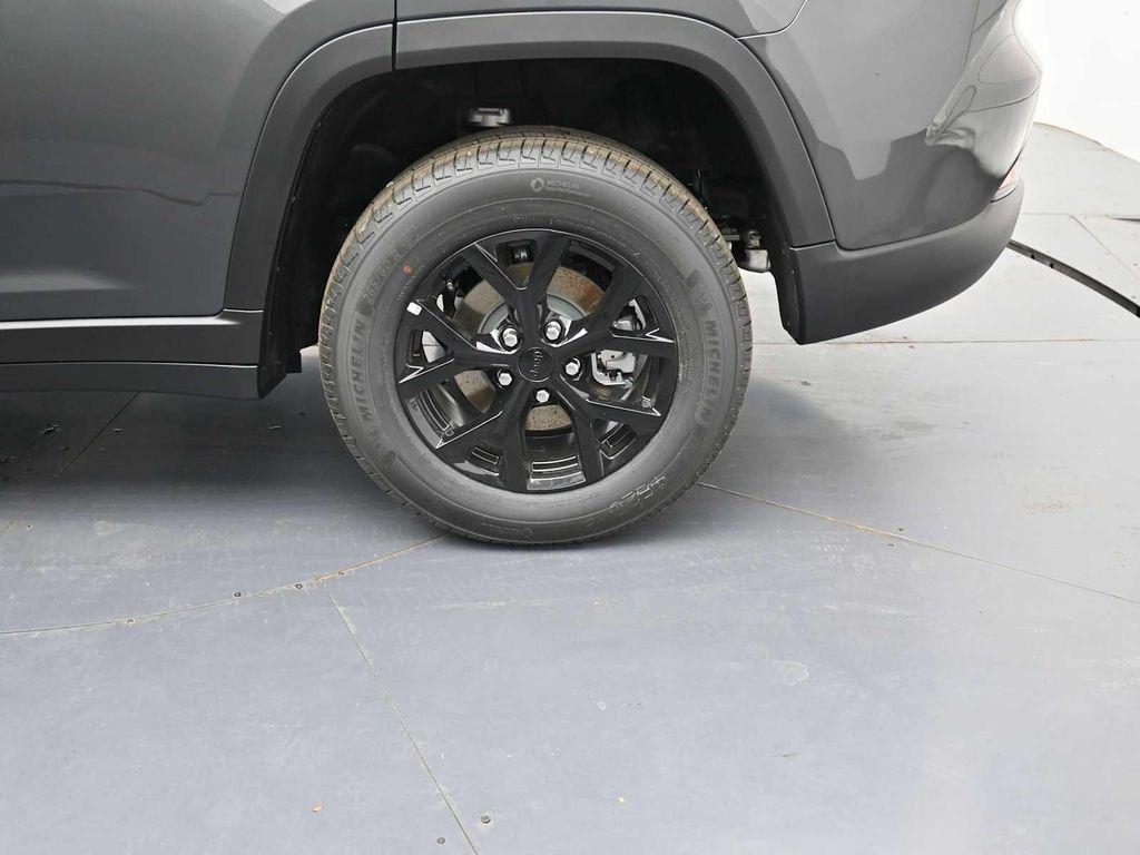 new 2025 Jeep Grand Cherokee car, priced at $47,725