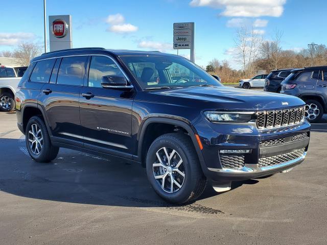 new 2024 Jeep Grand Cherokee L car, priced at $42,889