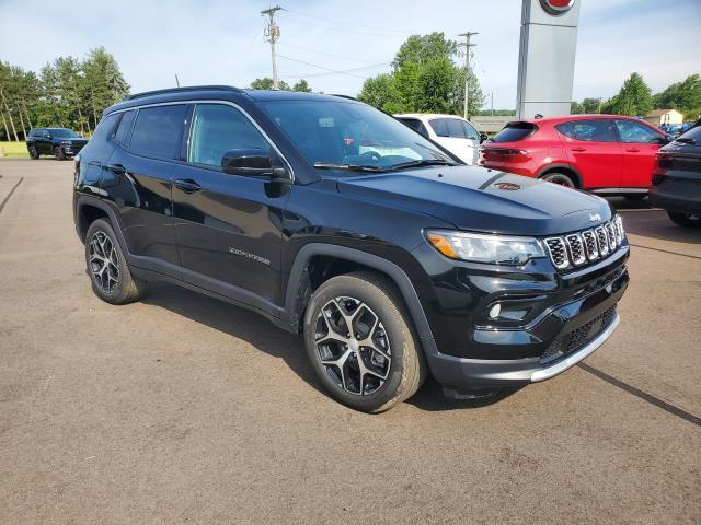 new 2024 Jeep Compass car, priced at $29,989