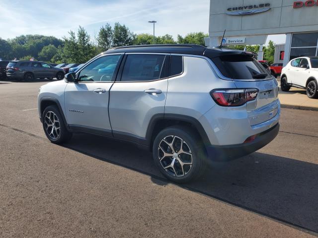 new 2024 Jeep Compass car, priced at $29,989