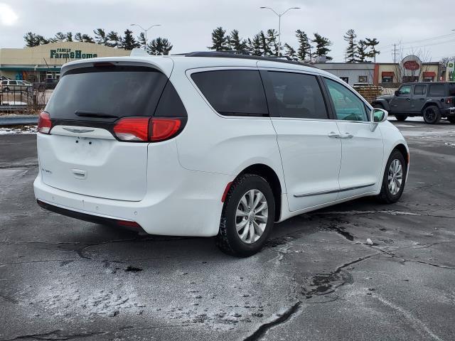 used 2017 Chrysler Pacifica car, priced at $12,489