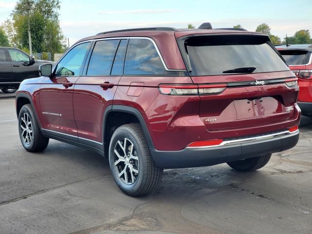 new 2025 Jeep Grand Cherokee car, priced at $46,389