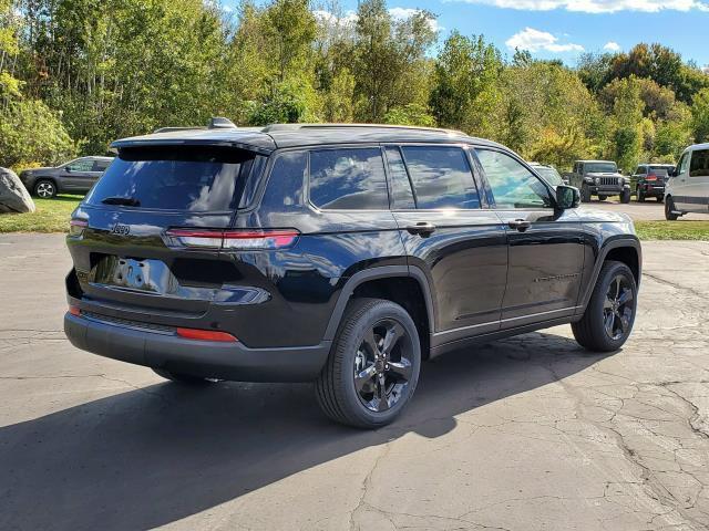 new 2024 Jeep Grand Cherokee L car, priced at $43,689