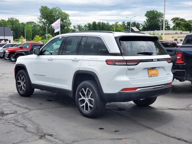 used 2024 Jeep Grand Cherokee car, priced at $43,629