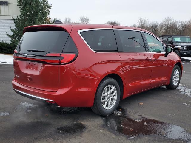 new 2025 Chrysler Pacifica car, priced at $39,189