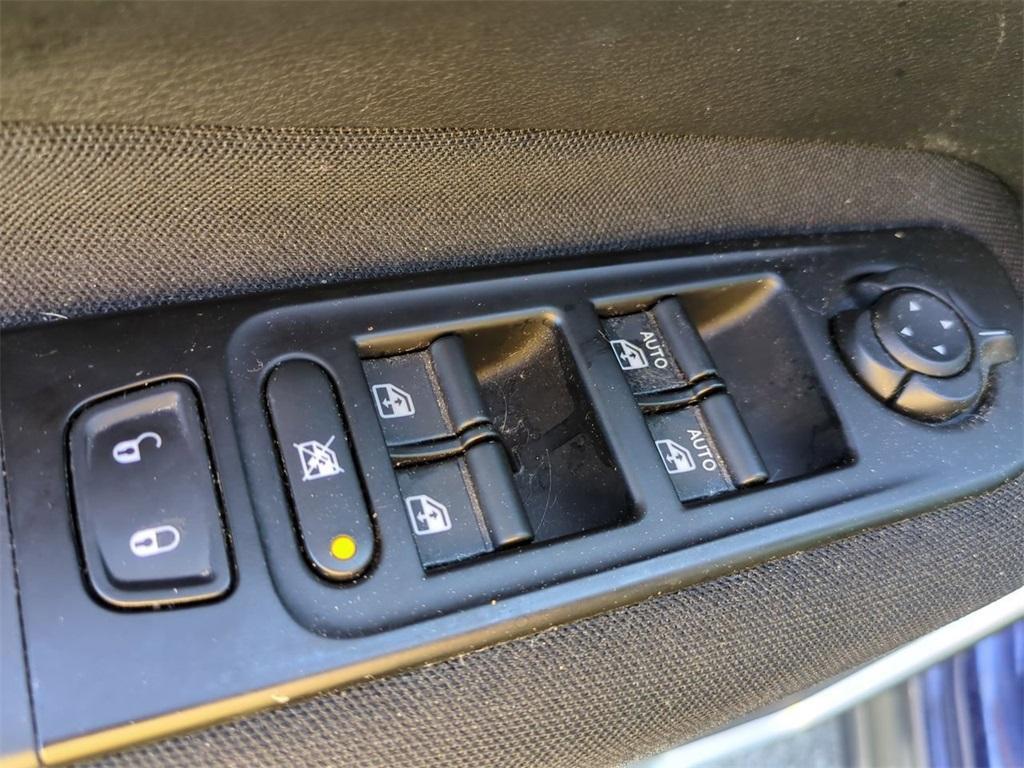 used 2020 Jeep Renegade car, priced at $16,500