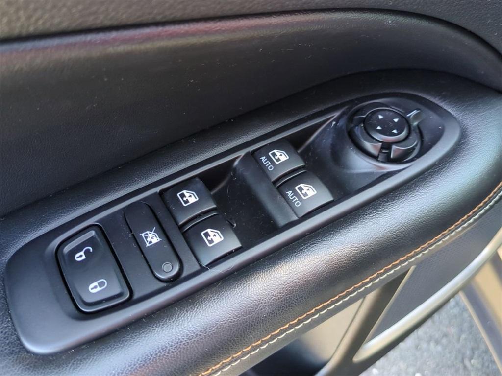 used 2019 Jeep Compass car, priced at $15,399