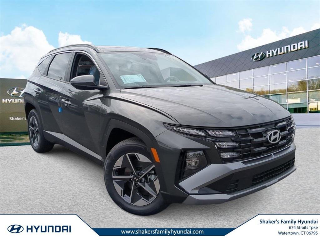 new 2025 Hyundai TUCSON Hybrid car, priced at $39,090