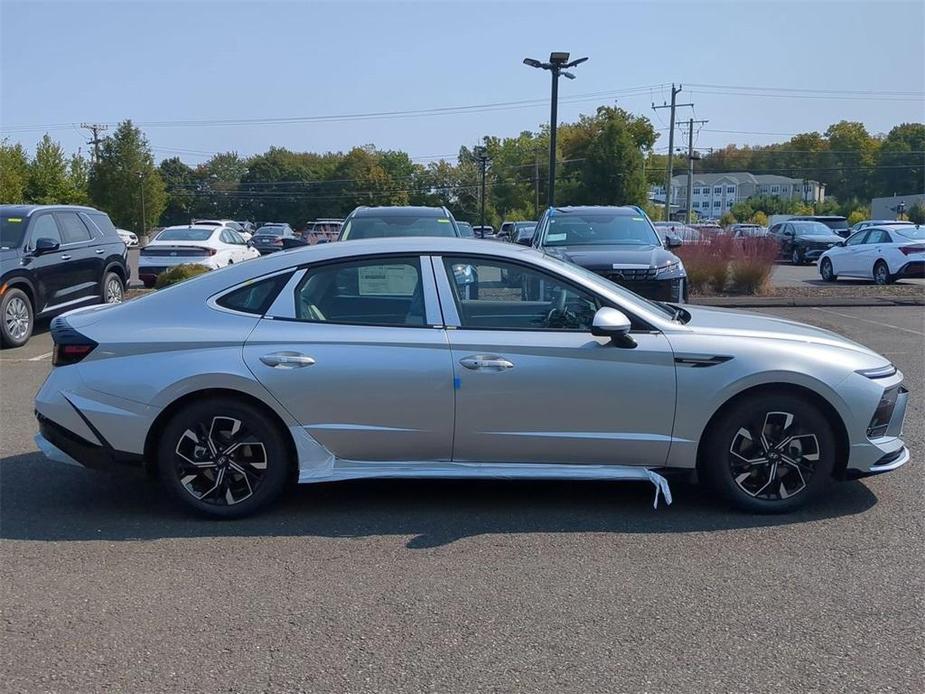 new 2025 Hyundai Sonata car, priced at $30,970