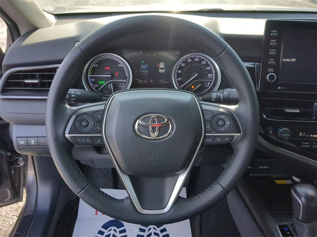 used 2022 Toyota Camry Hybrid car, priced at $27,547