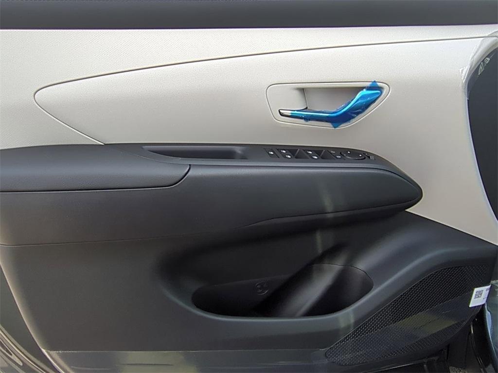 new 2025 Hyundai TUCSON Hybrid car, priced at $35,440
