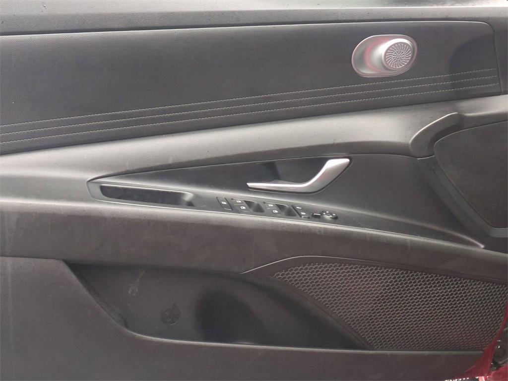 used 2022 Hyundai Elantra car, priced at $18,760