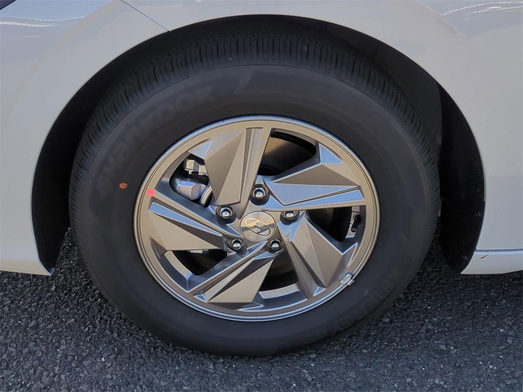 new 2025 Hyundai Elantra car, priced at $24,535