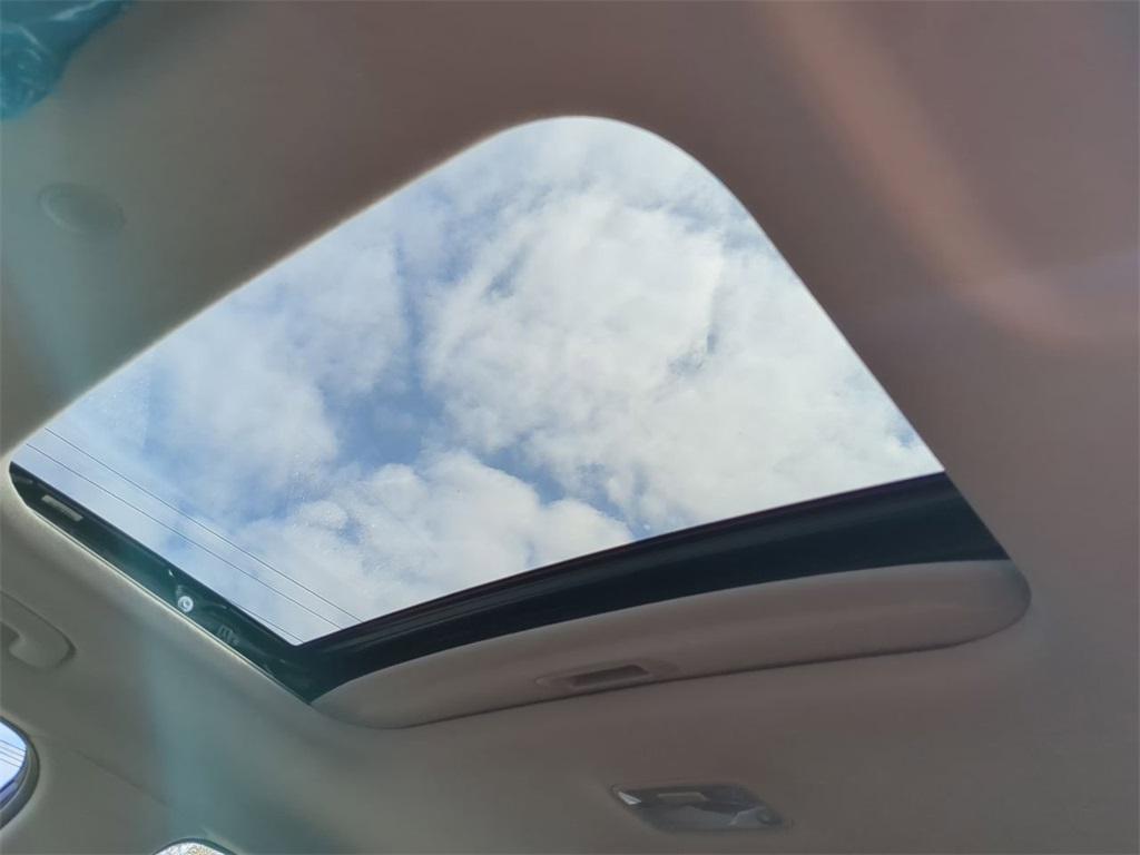 used 2025 Hyundai Venue car, priced at $21,999