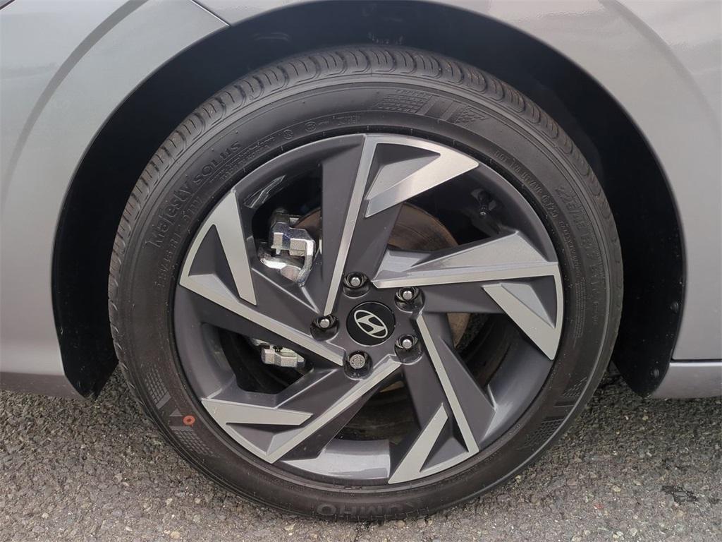 new 2025 Hyundai Elantra car, priced at $25,070