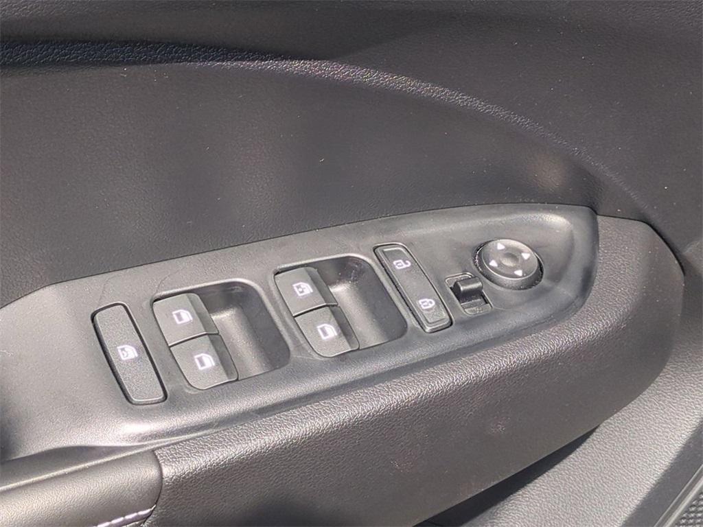 new 2025 Hyundai Venue car, priced at $25,634