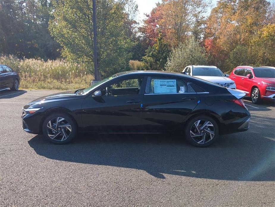 new 2025 Hyundai Elantra HEV car, priced at $30,895