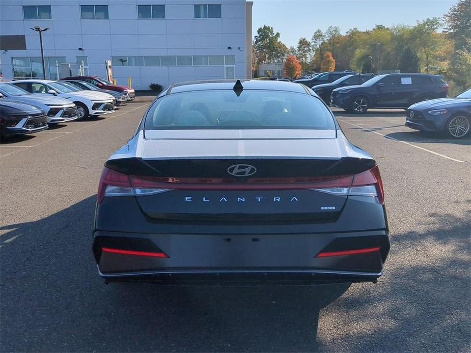 new 2025 Hyundai Elantra HEV car, priced at $30,895