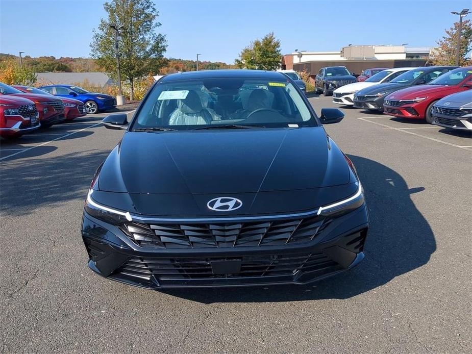 new 2025 Hyundai Elantra HEV car, priced at $30,895