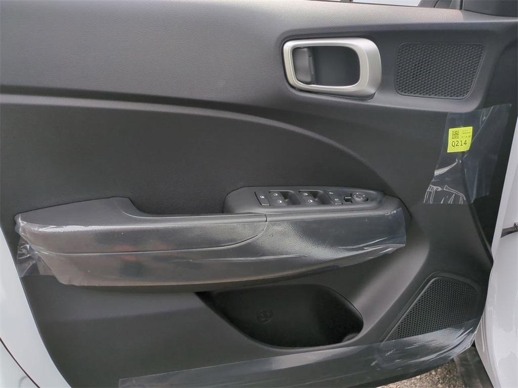 new 2025 Hyundai Venue car, priced at $24,095