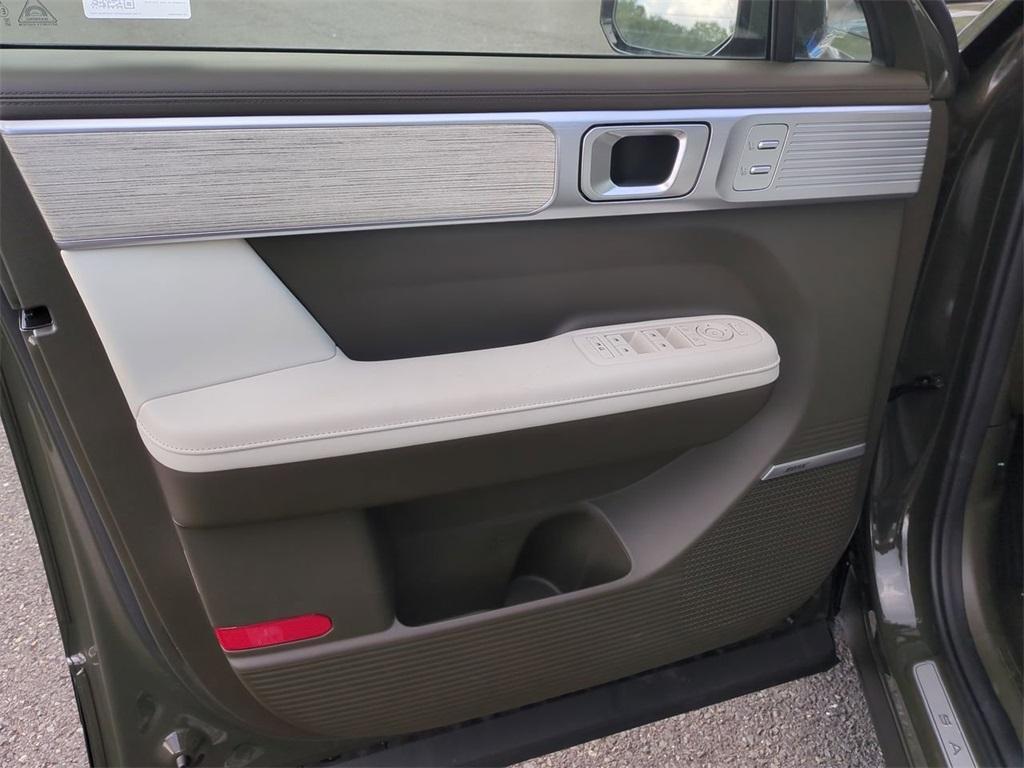 new 2025 Hyundai Santa Fe car, priced at $51,190