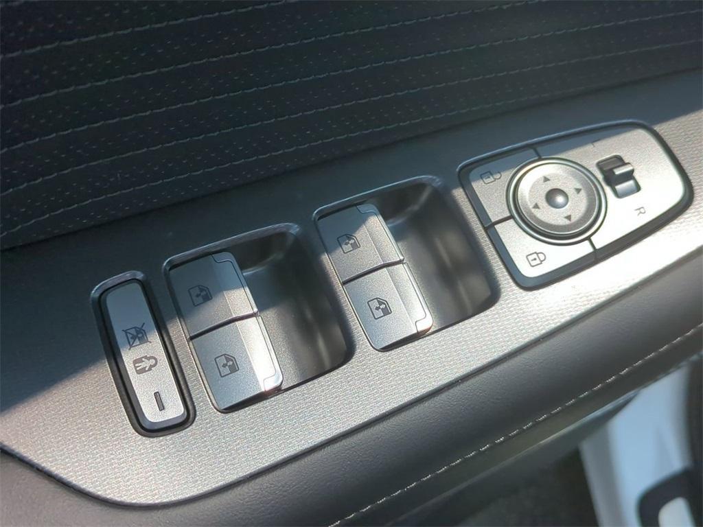 used 2025 Hyundai Palisade car, priced at $51,176