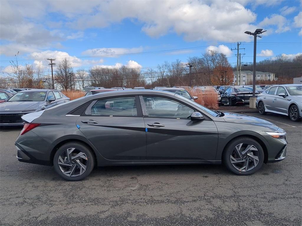 new 2025 Hyundai Elantra car, priced at $27,280