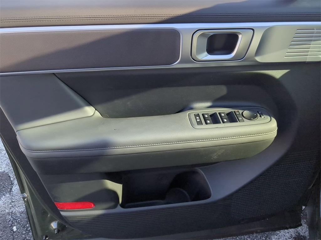 used 2025 Hyundai Santa Fe car, priced at $34,544