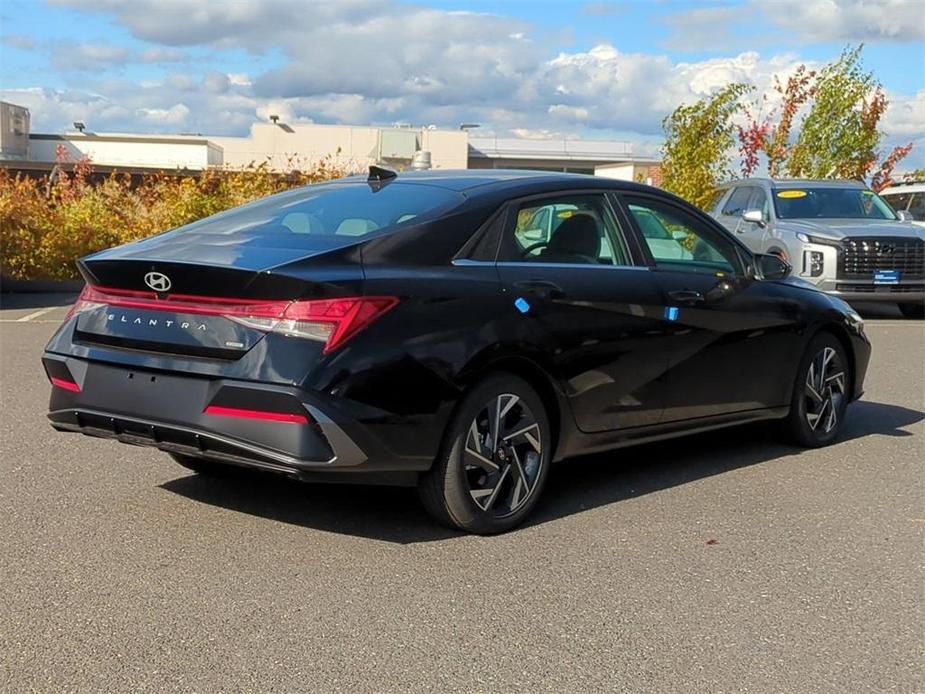 new 2025 Hyundai Tucson Hybrid car, priced at $42,825